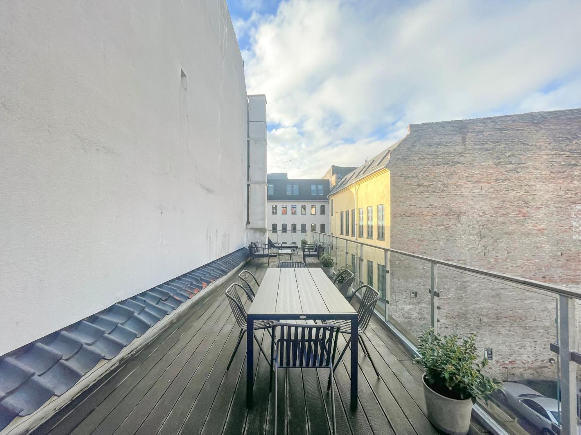 Big 4 Bedroom Flat With Bathtub By Cph Hall Square Lejlighed
