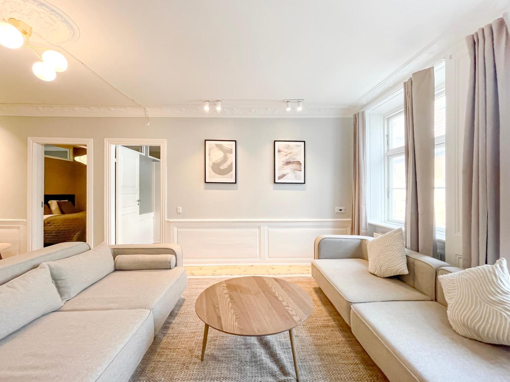 Big 4 Bedroom Flat With Bathtub By Cph Hall Square * København